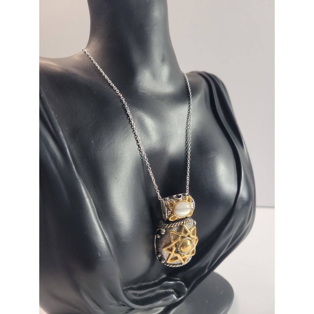 Mixed Metal Pendant Necklace Silver Gold Tone White Oval Southwestern Boho